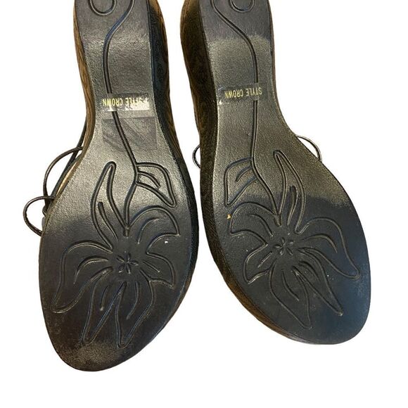 Liz Claiborne size  8 wedge excellent condition see pics - Picture 3 of 4